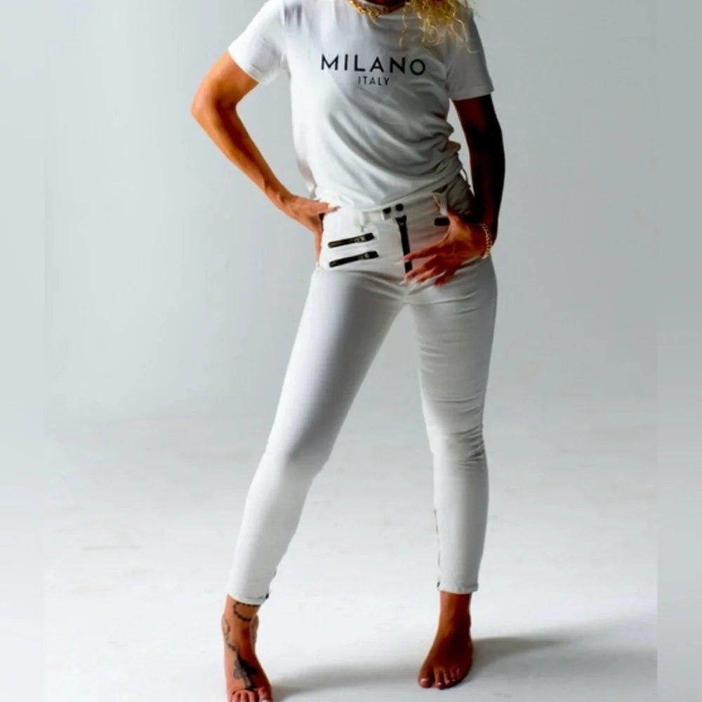 NWT Rag & Bone High Rise Biker Jeans - Picture 1 of 15